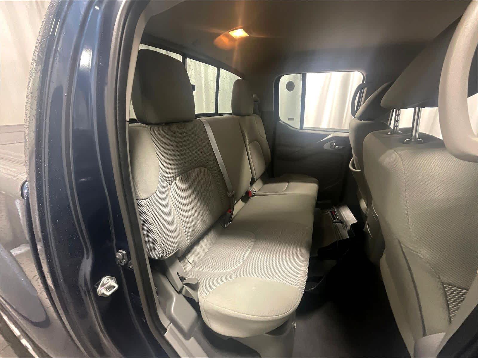 2020 Nissan Frontier SV - Photo 16