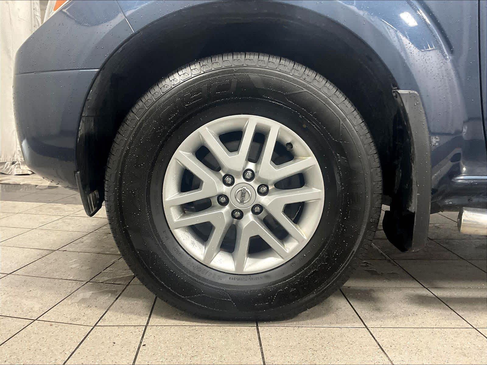 2020 Nissan Frontier SV - Photo 7