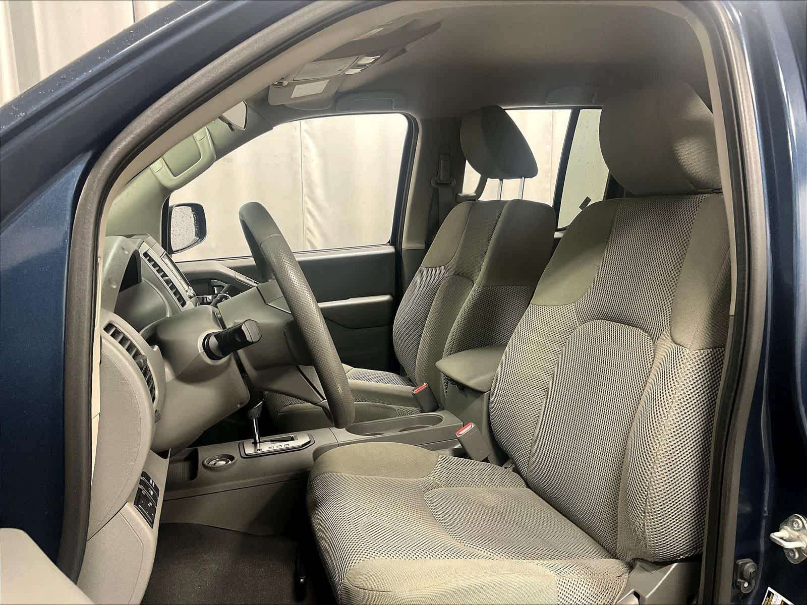 2020 Nissan Frontier SV - Photo 10