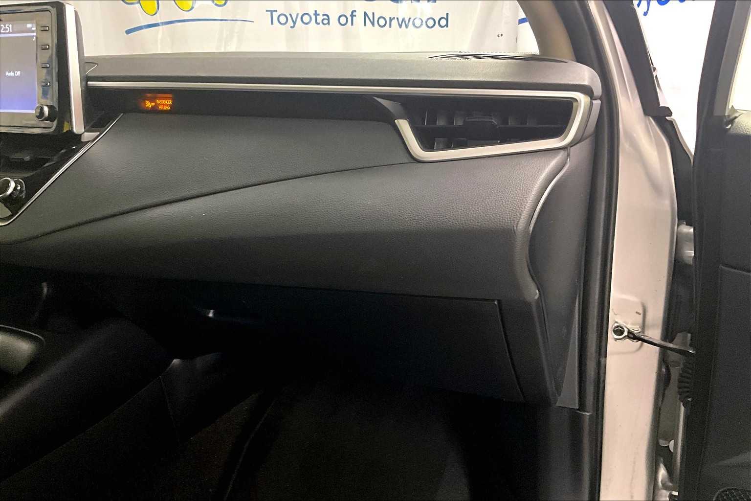 2021 Toyota Corolla LE - Photo 13