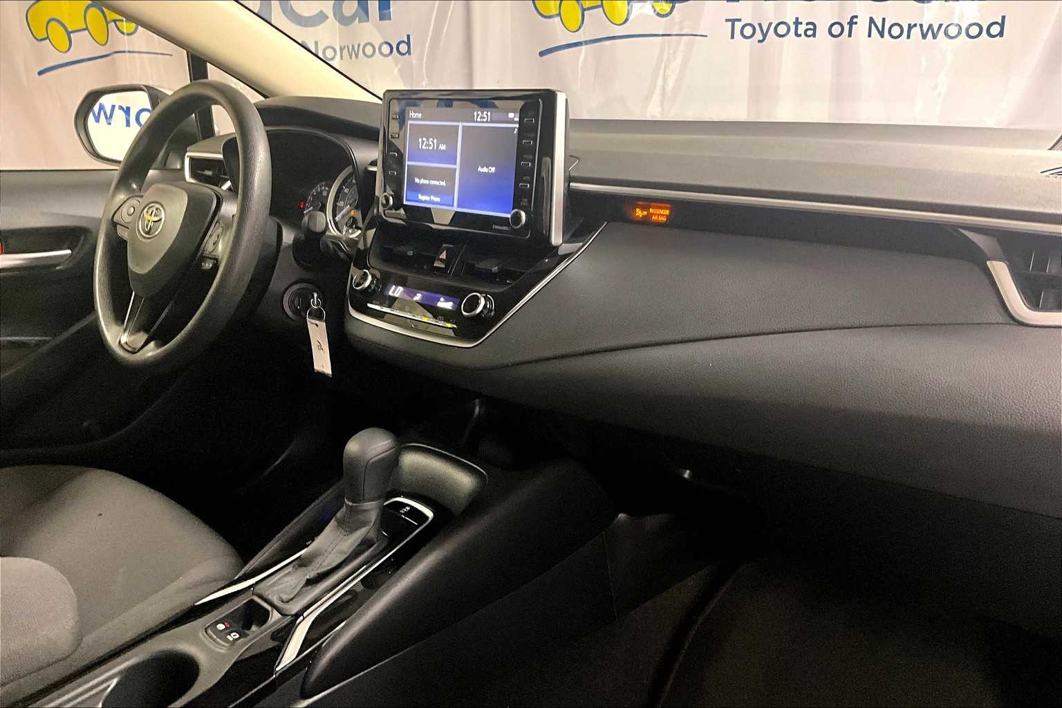 2021 Toyota Corolla LE - Photo 14