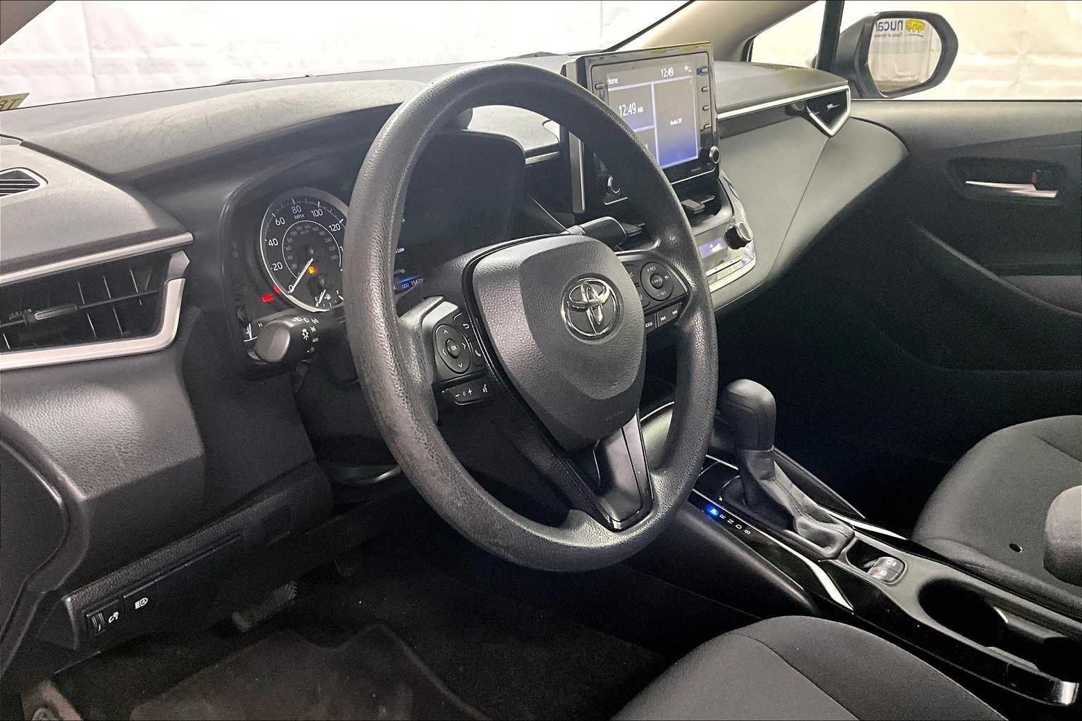 2021 Toyota Corolla LE - Photo 8