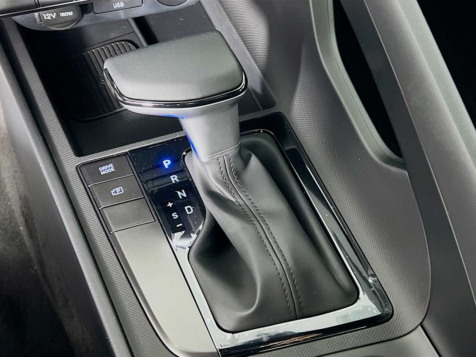 2025 Hyundai Elantra SEL Sport - Photo 11