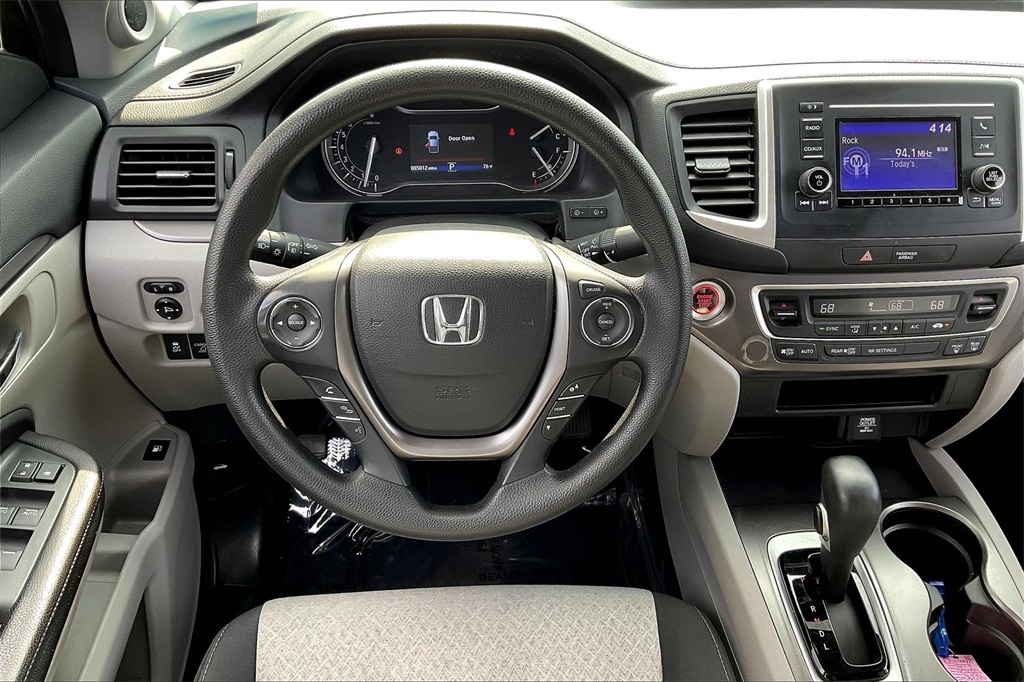 2017 Honda Ridgeline RTS - Photo 16