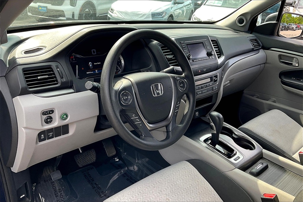 2017 Honda Ridgeline RTS - Photo 8