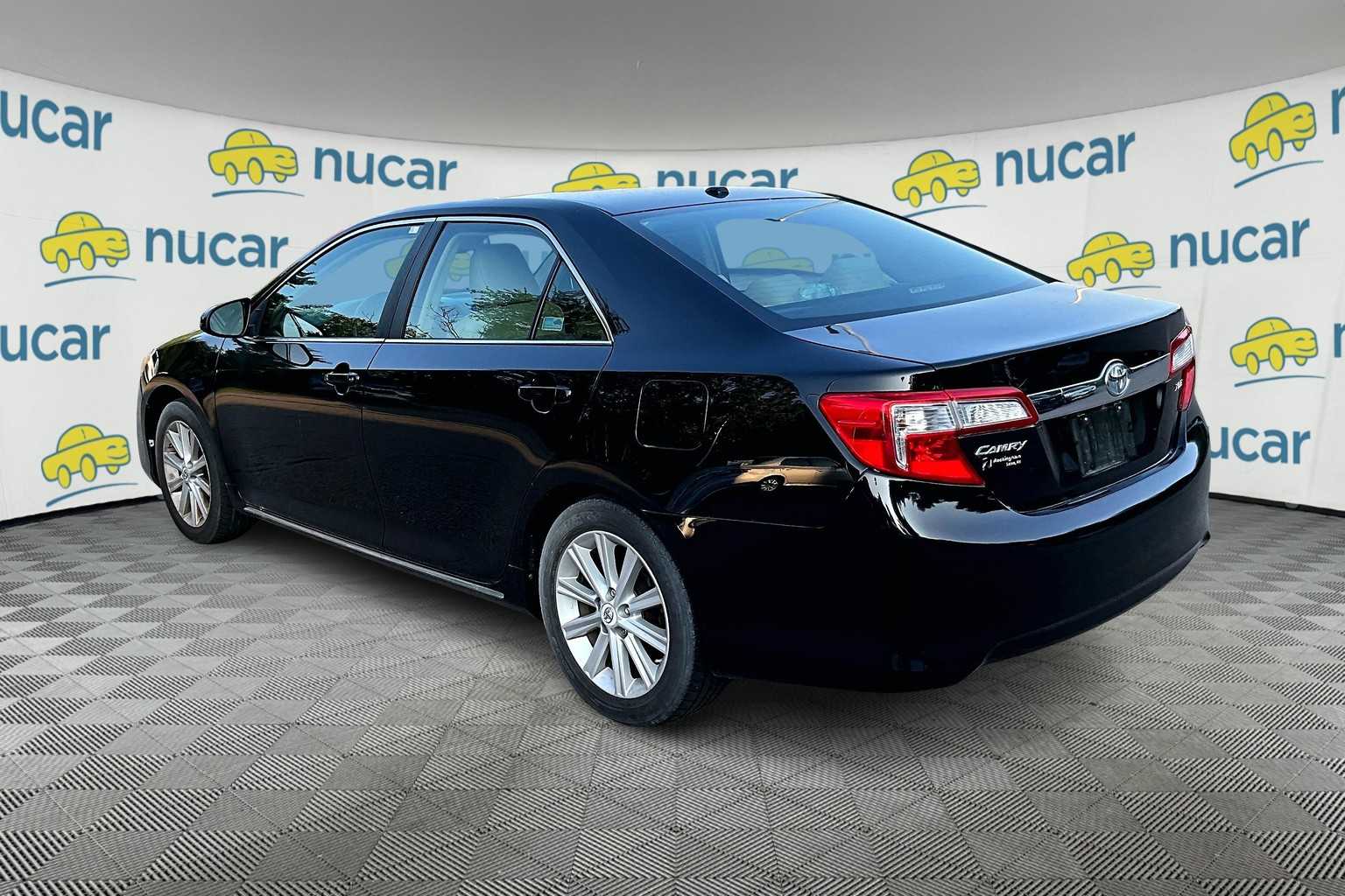 2012 Toyota Camry XLE - Photo 3