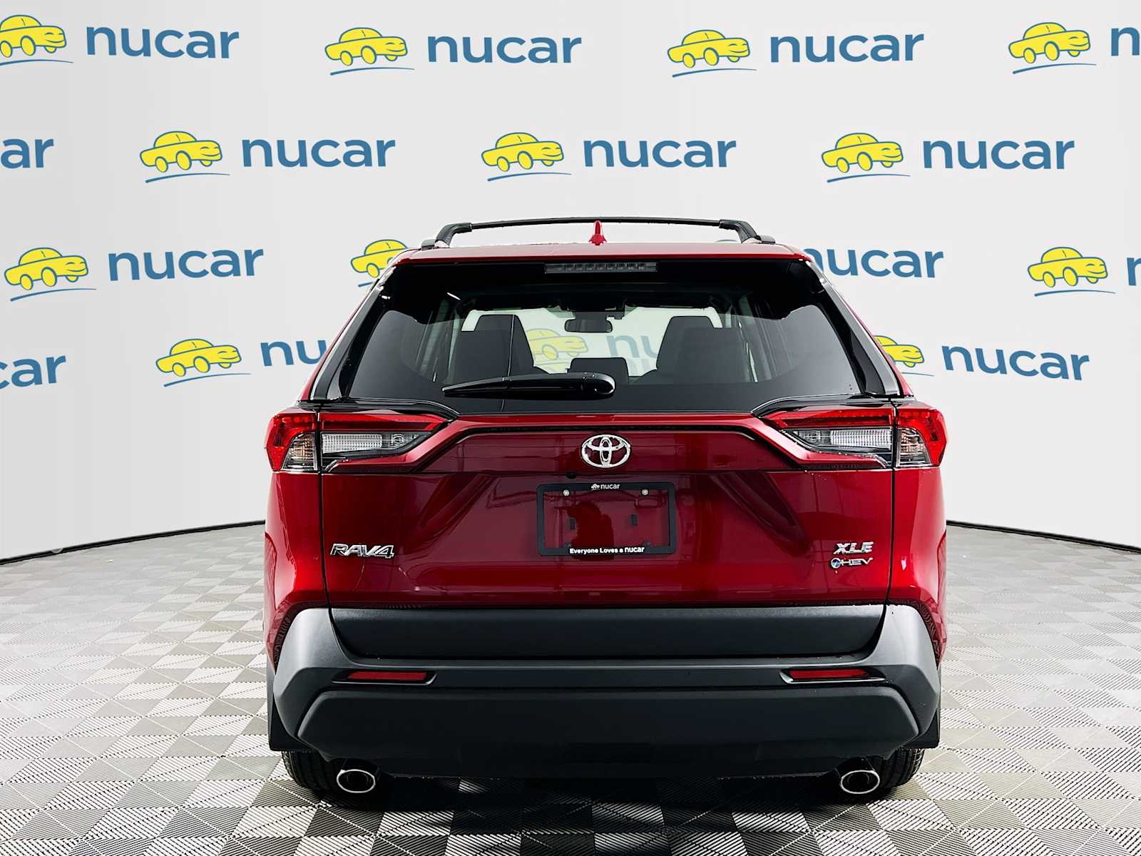 2025 Toyota RAV4 Hybrid XLE - Photo 5