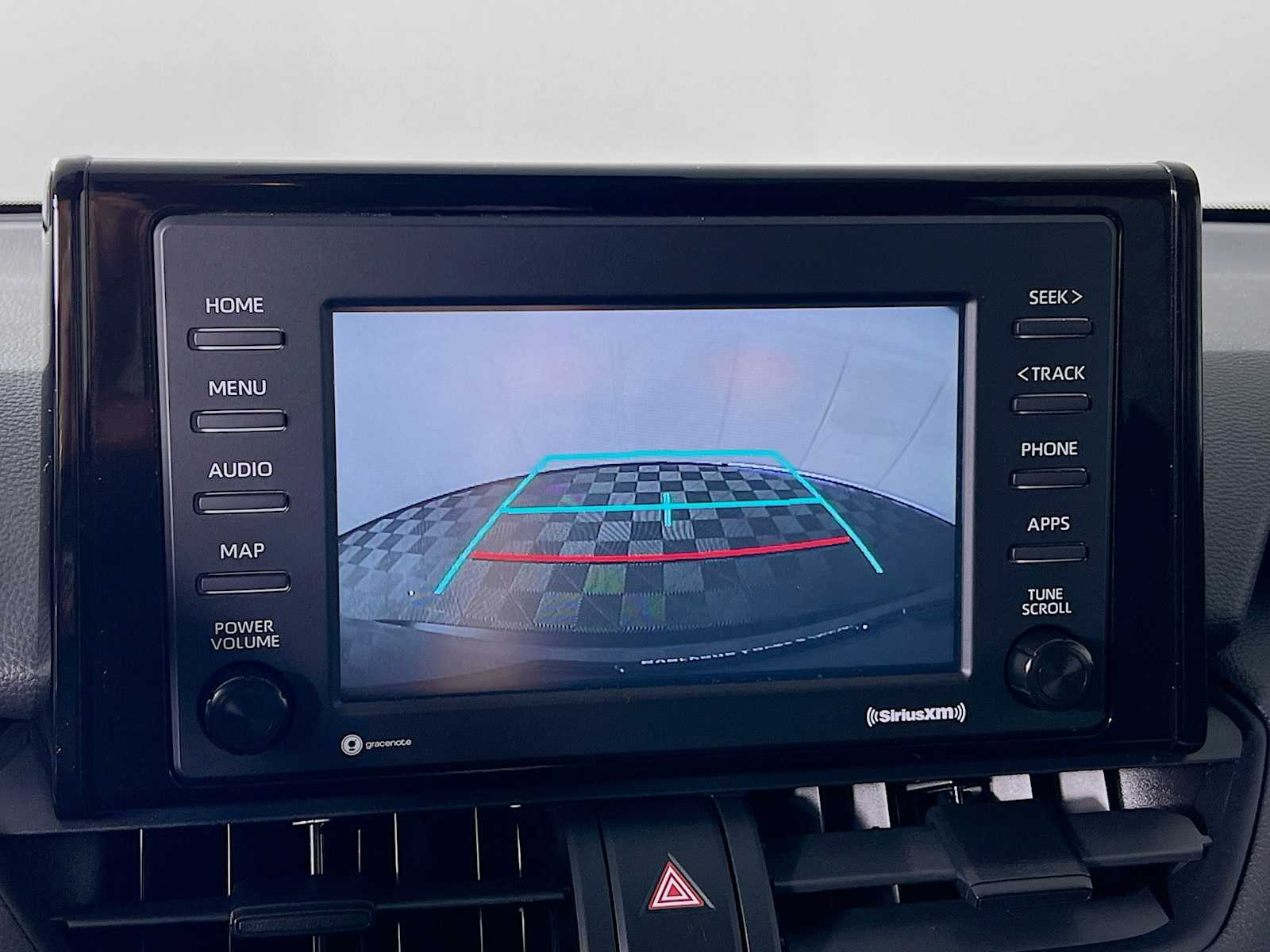 2020 Toyota RAV4 LE - Photo 13