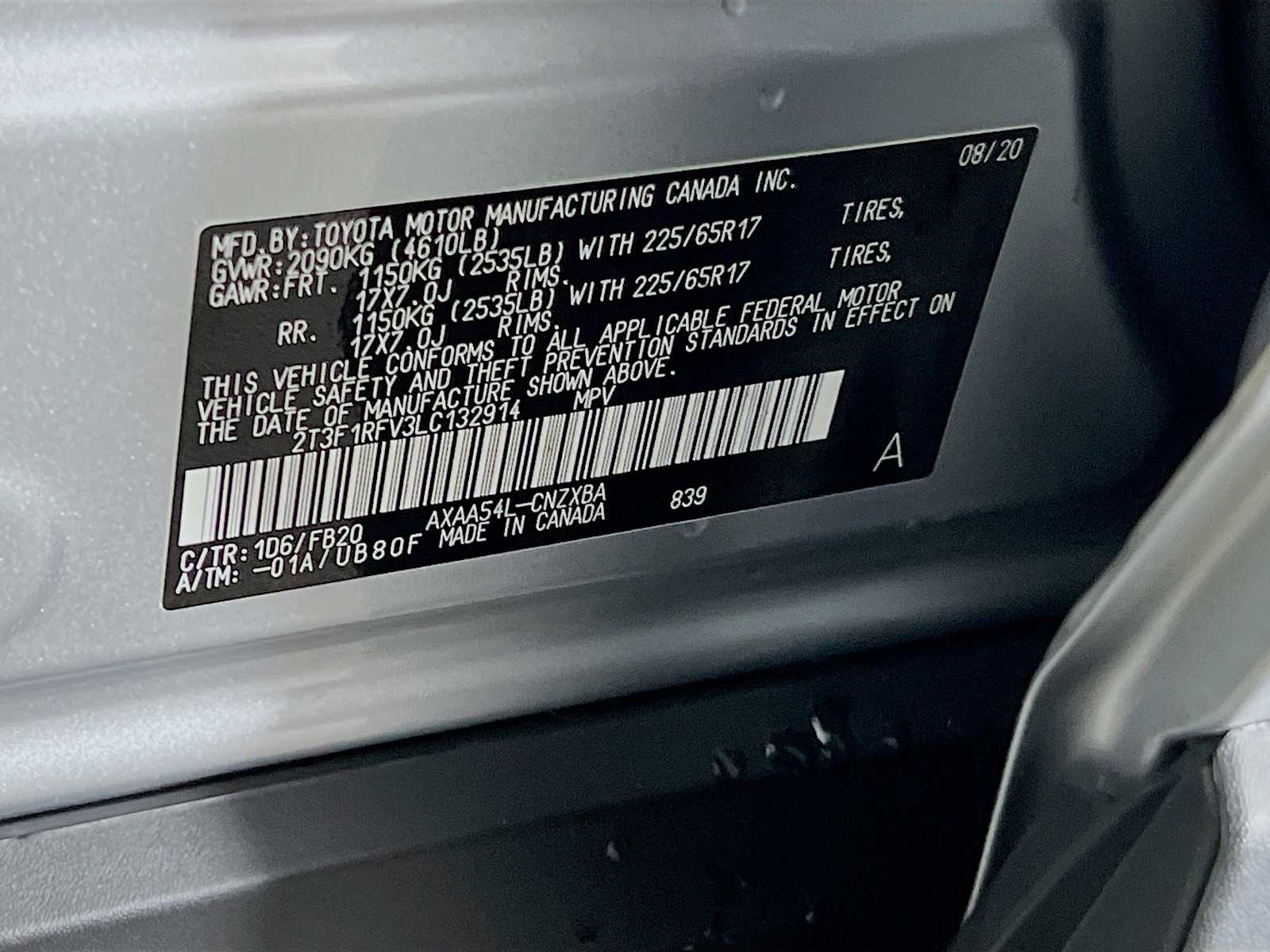 2020 Toyota RAV4 LE - Photo 30