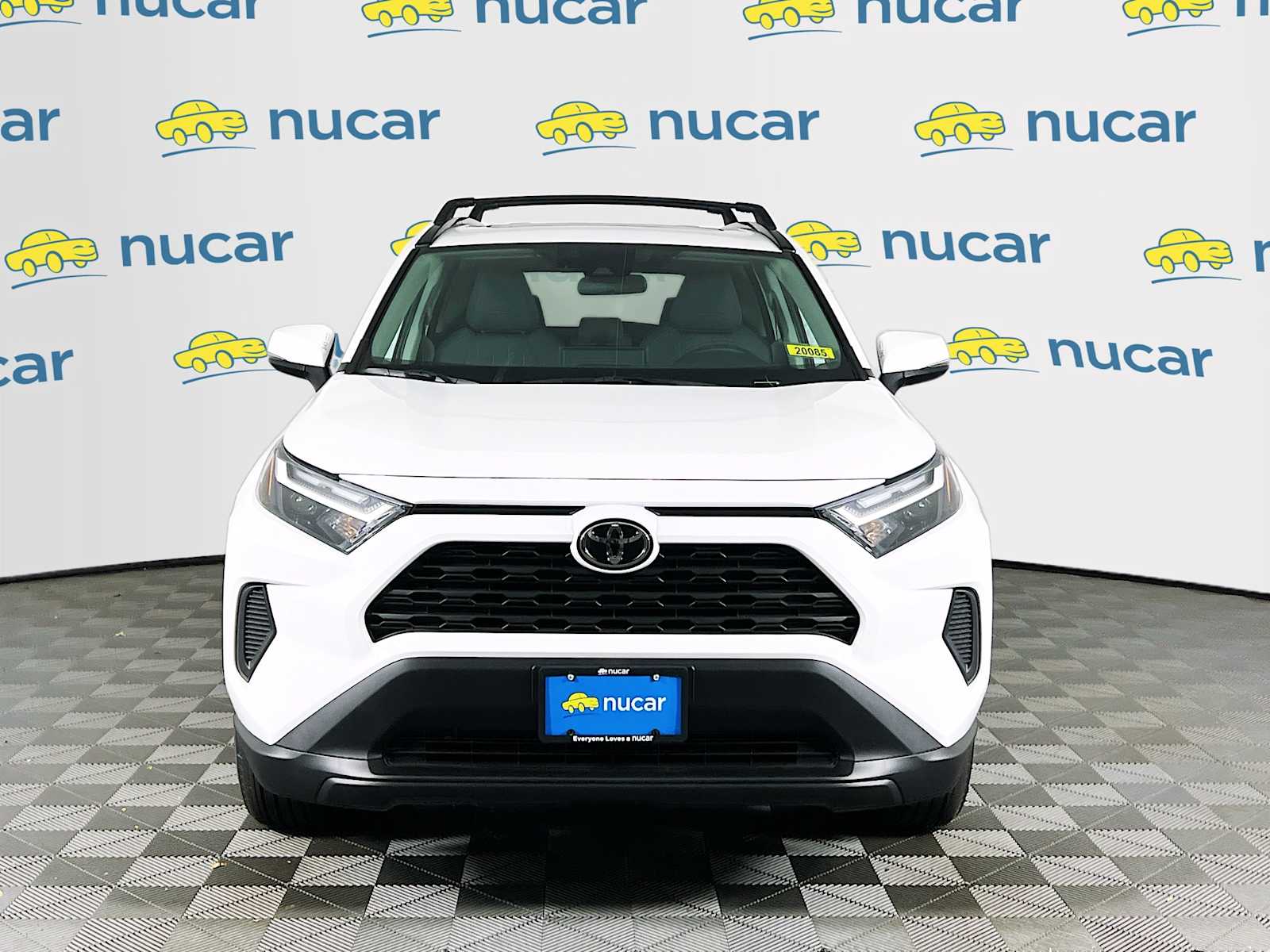 2025 Toyota RAV4 XLE - Photo 2