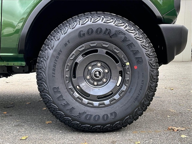 2025 Ford Bronco Base - Photo 13
