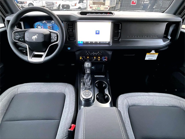 2025 Ford Bronco Base - Photo 6