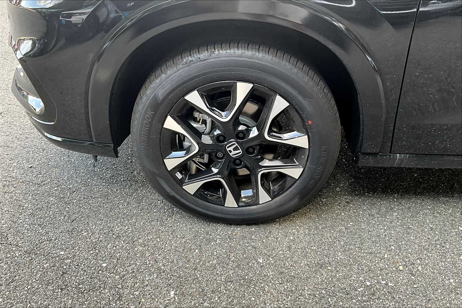 2026 Honda HR-V EX-L - Photo 8