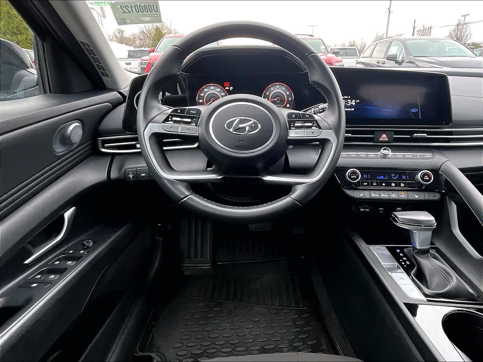 2023 Hyundai Elantra SEL - Photo 17