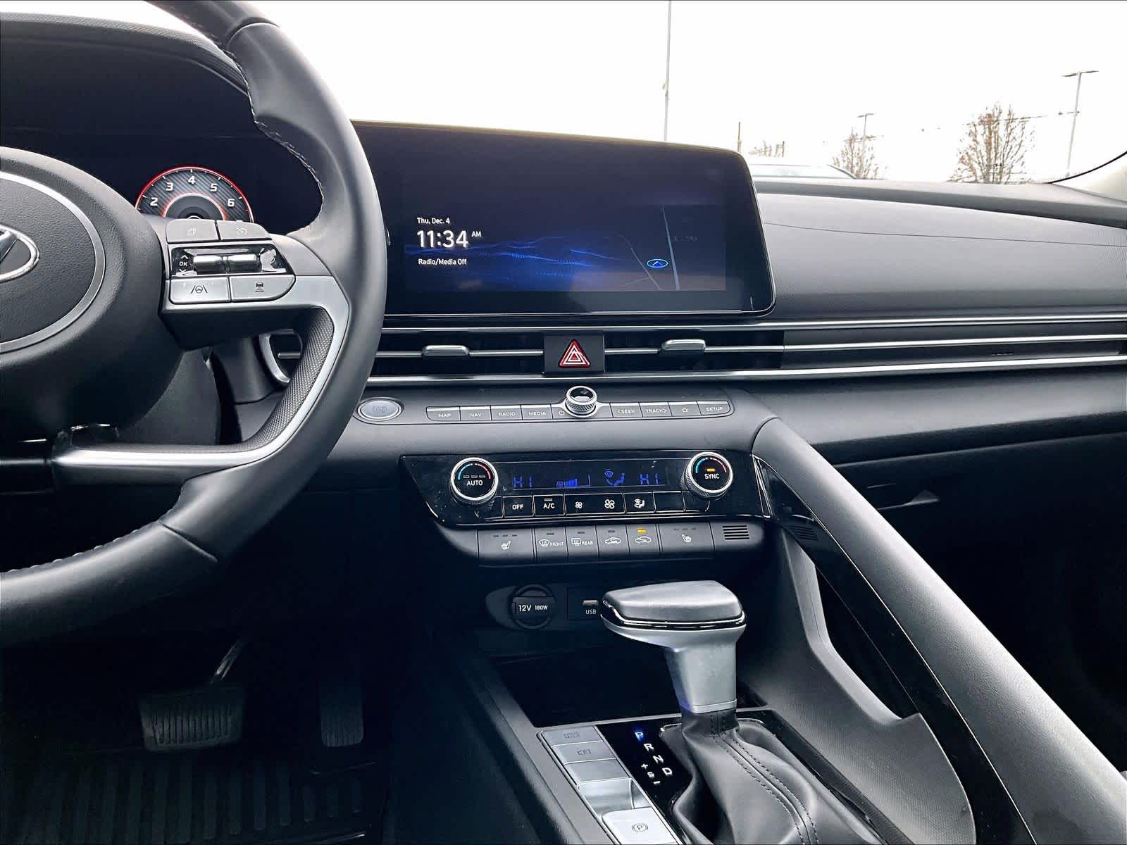 2023 Hyundai Elantra SEL - Photo 18