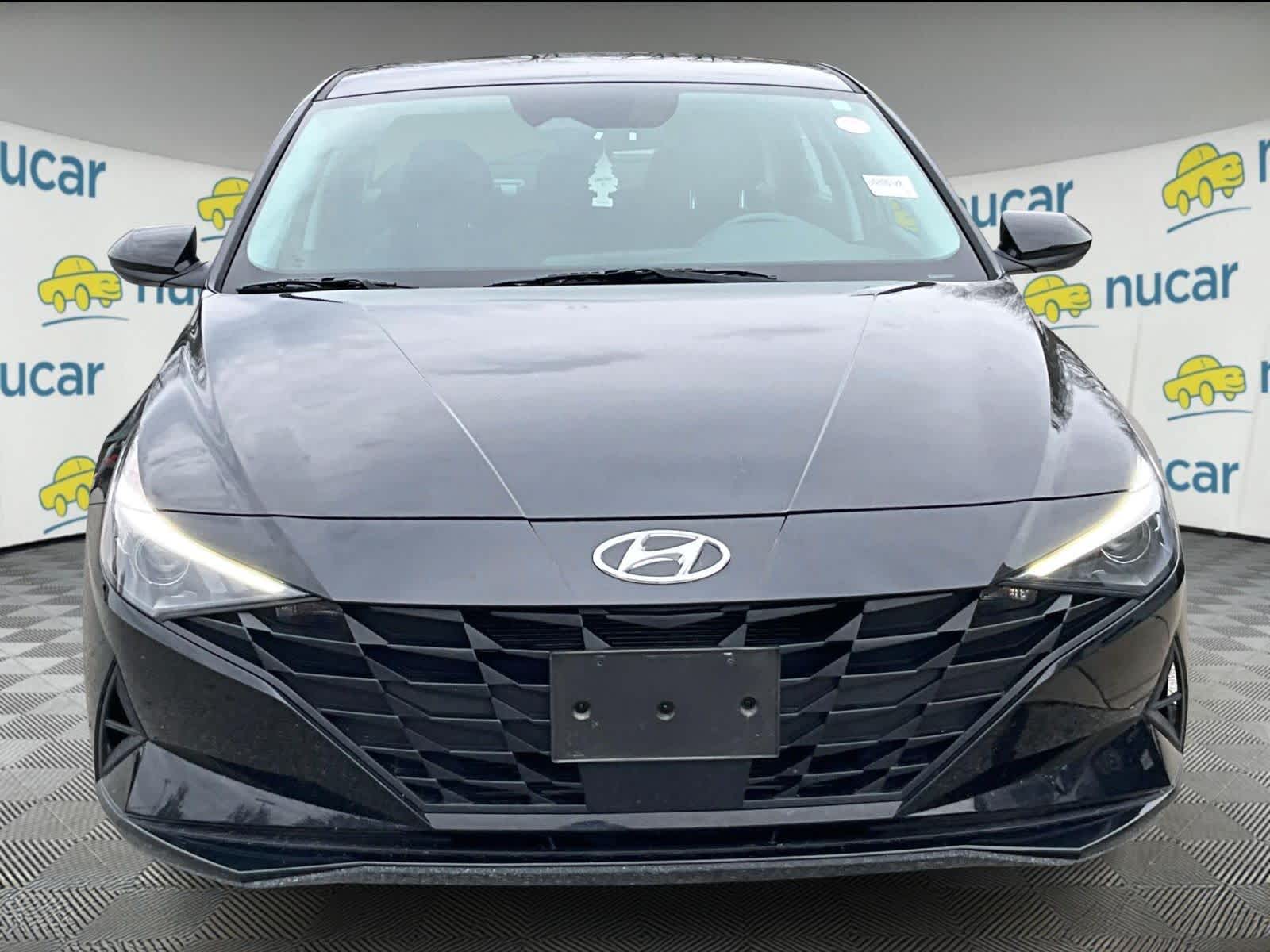 2023 Hyundai Elantra SEL - Photo 2