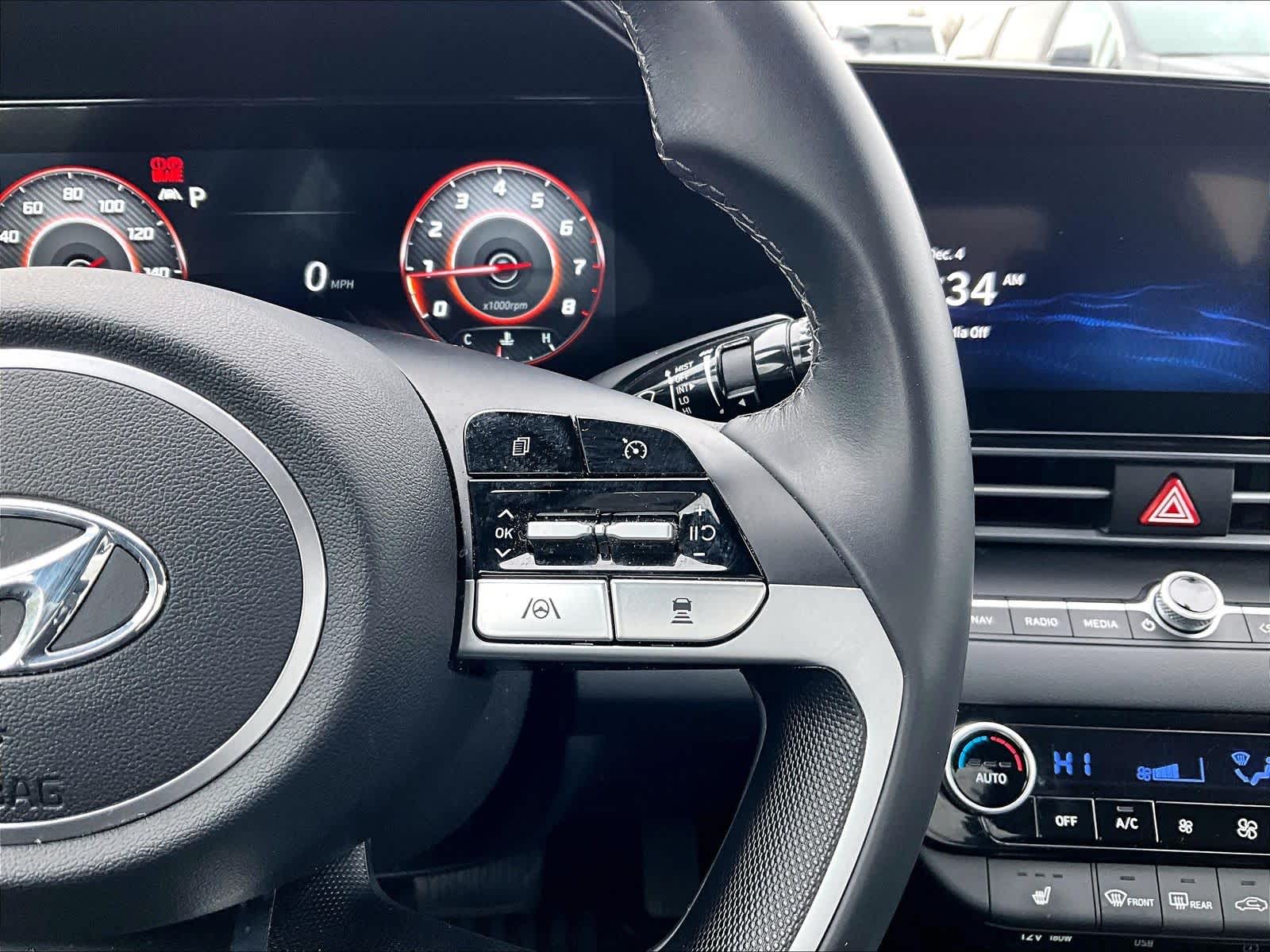 2023 Hyundai Elantra SEL - Photo 24