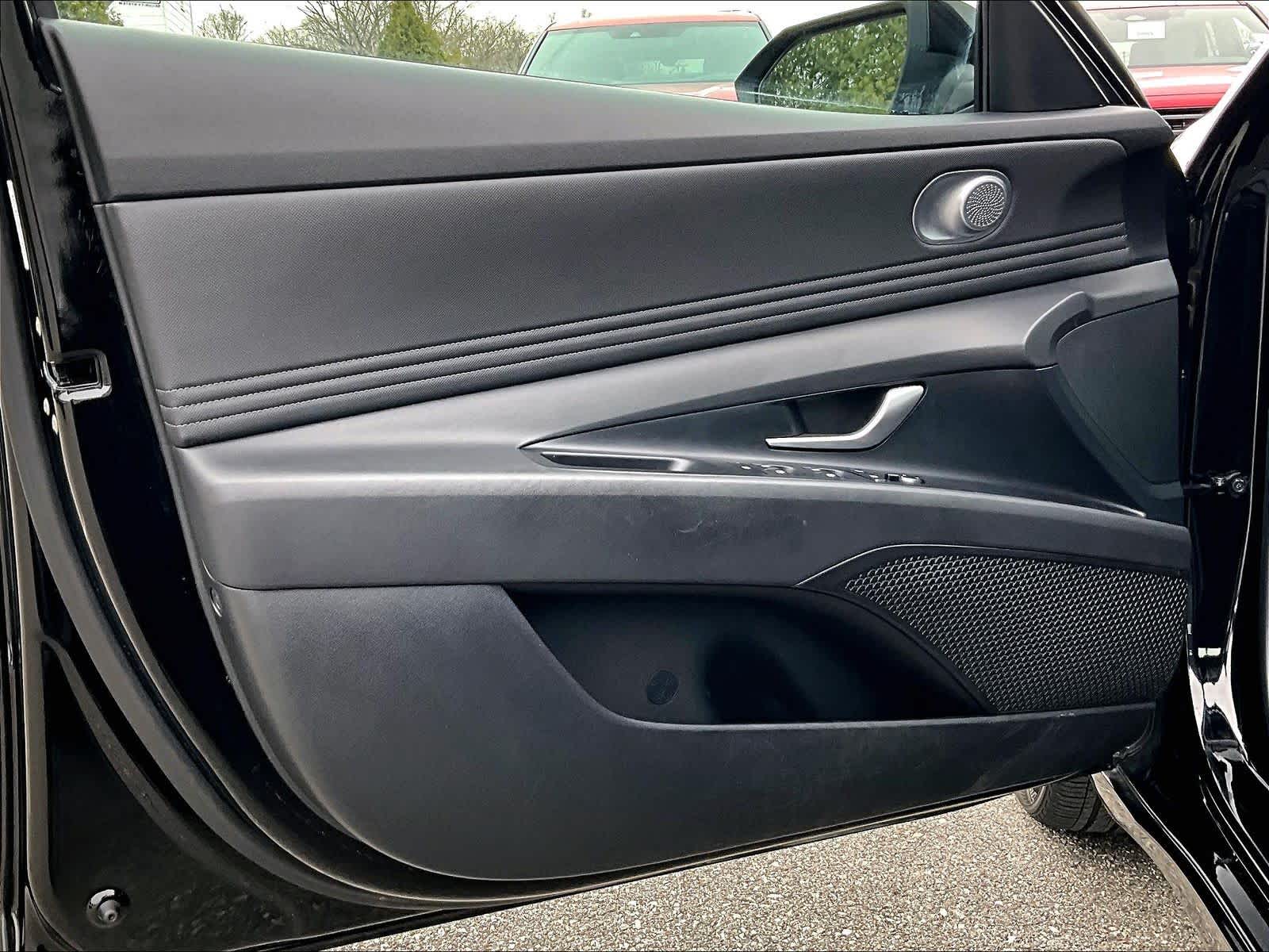 2023 Hyundai Elantra SEL - Photo 9