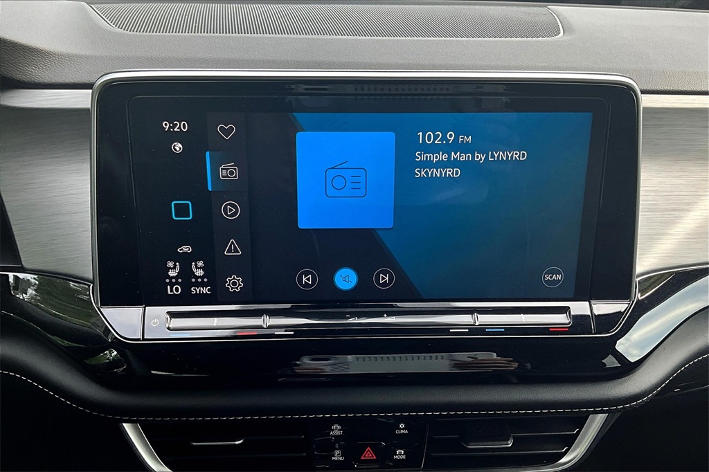 2024 Volkswagen Atlas Cross Sport 2.0T SE w/Technology - Photo 19