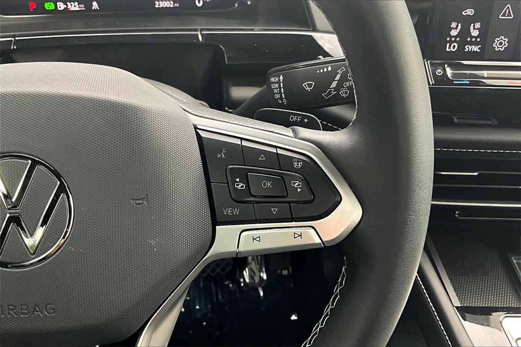 2024 Volkswagen Atlas Cross Sport 2.0T SE w/Technology - Photo 24