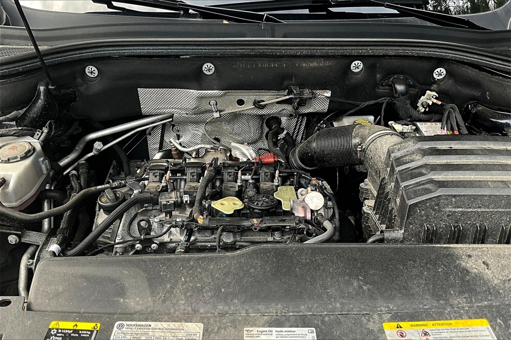 2024 Volkswagen Atlas Cross Sport 2.0T SE w/Technology - Photo 34