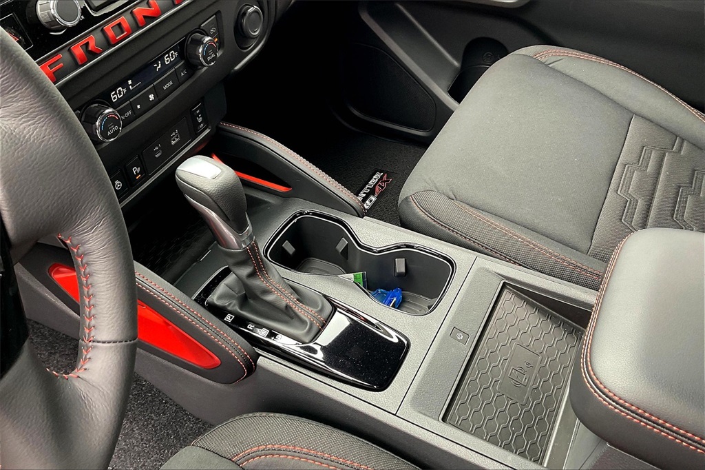 2025 Nissan Frontier PRO-4X - Photo 14