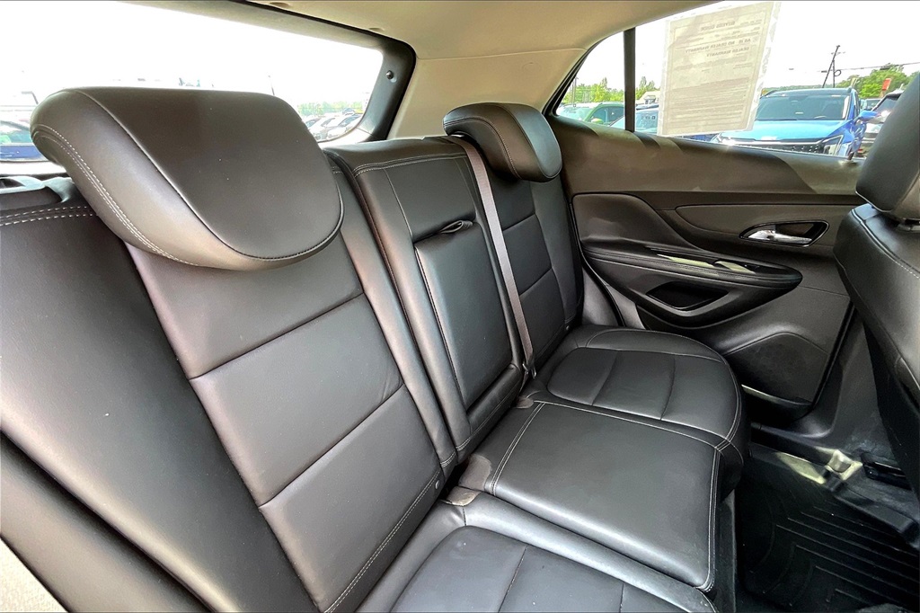 2018 Buick Encore Essence - Photo 15