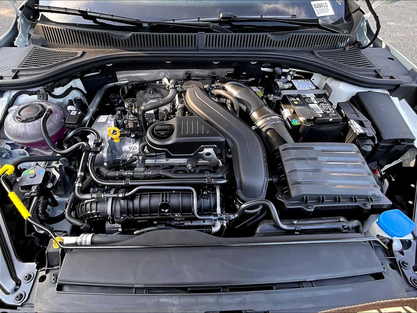 2025 Volkswagen Jetta SEL - Photo 16