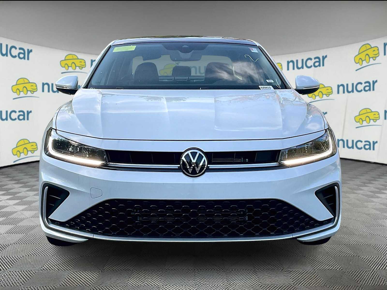 2025 Volkswagen Jetta SEL - Photo 3