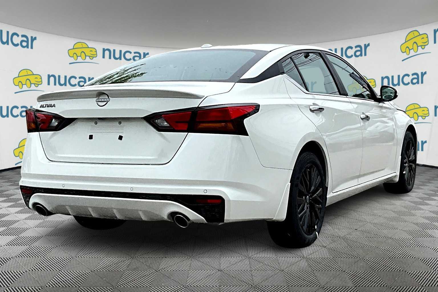 2025 Nissan Altima SV - Photo 7