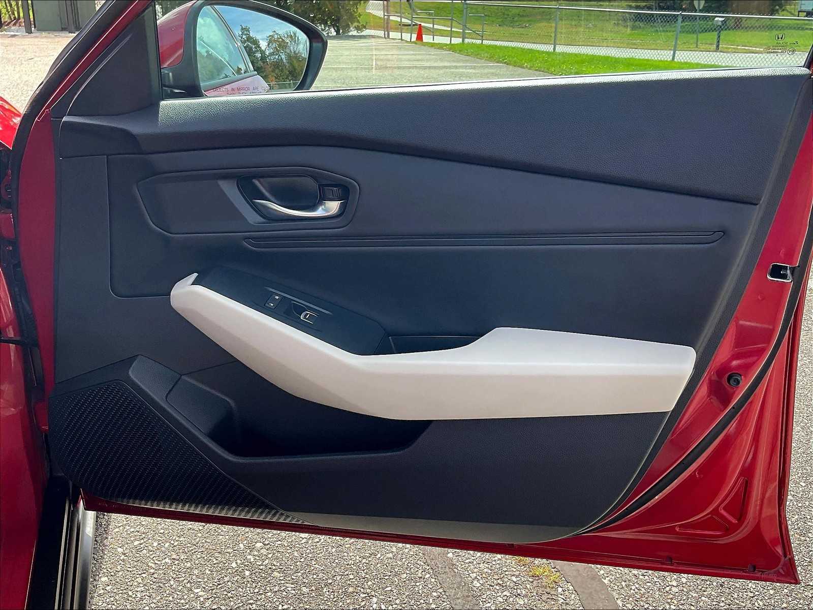 2023 Honda Accord EX - Photo 12