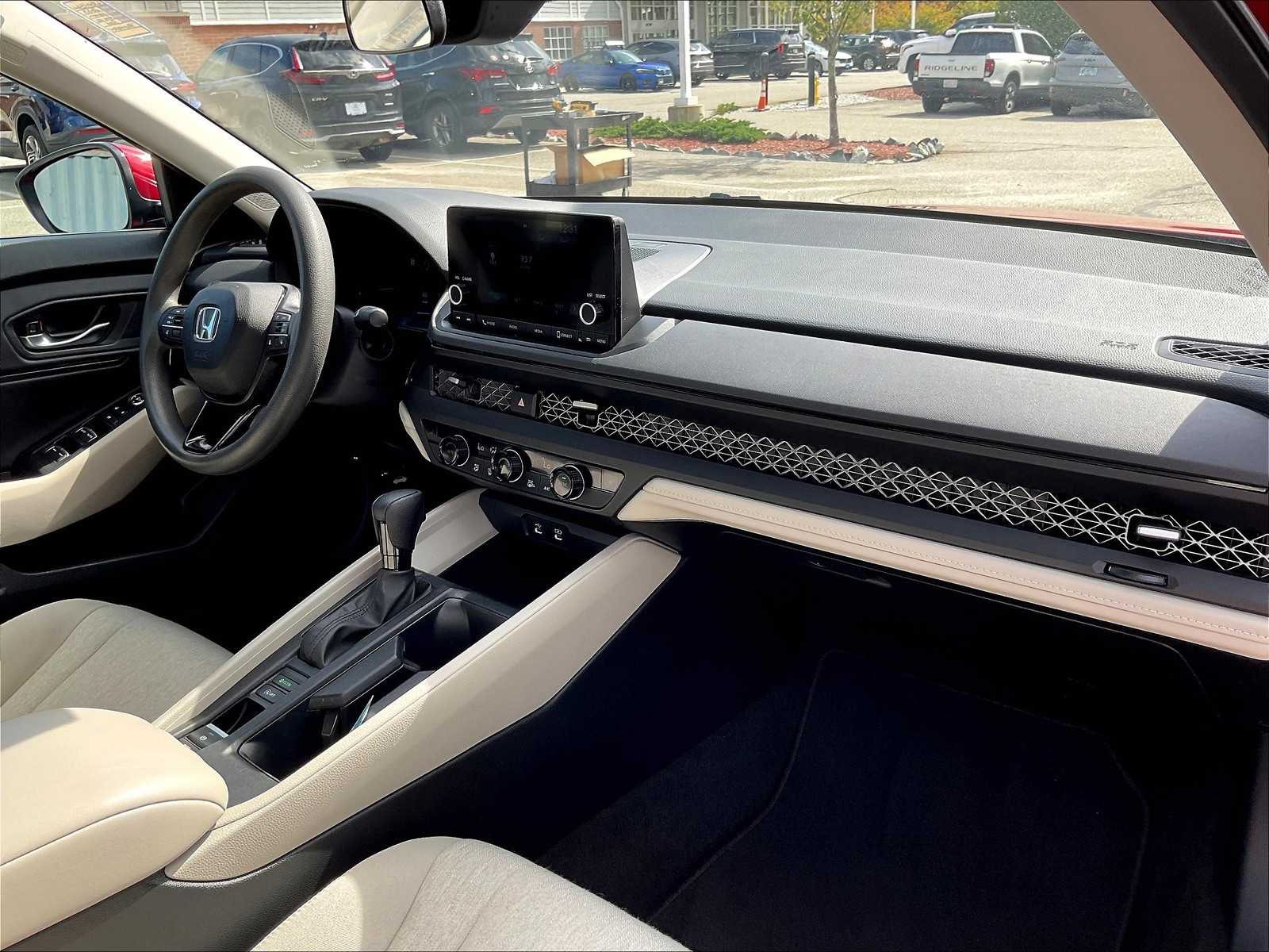 2023 Honda Accord EX - Photo 14