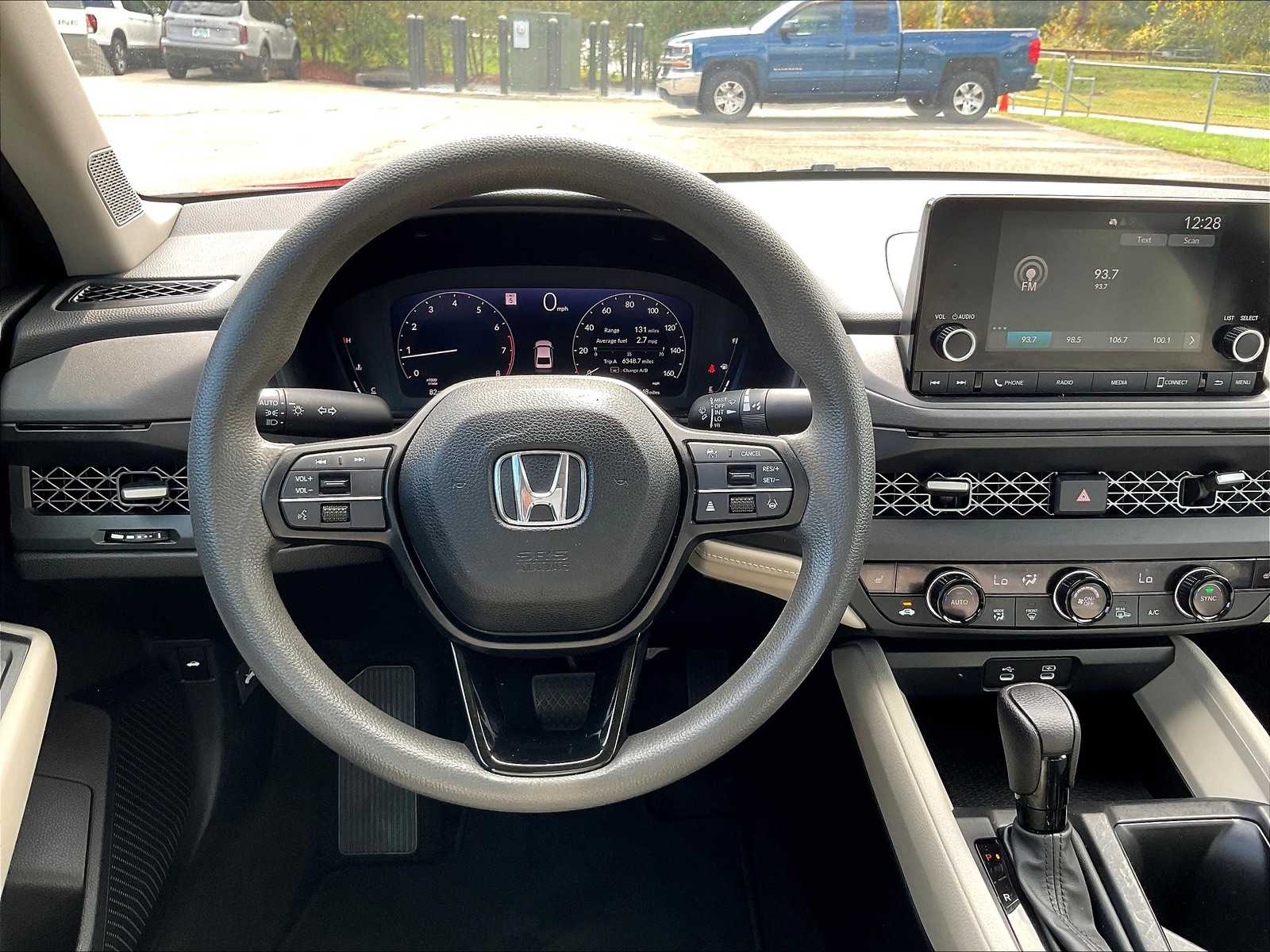 2023 Honda Accord EX - Photo 17