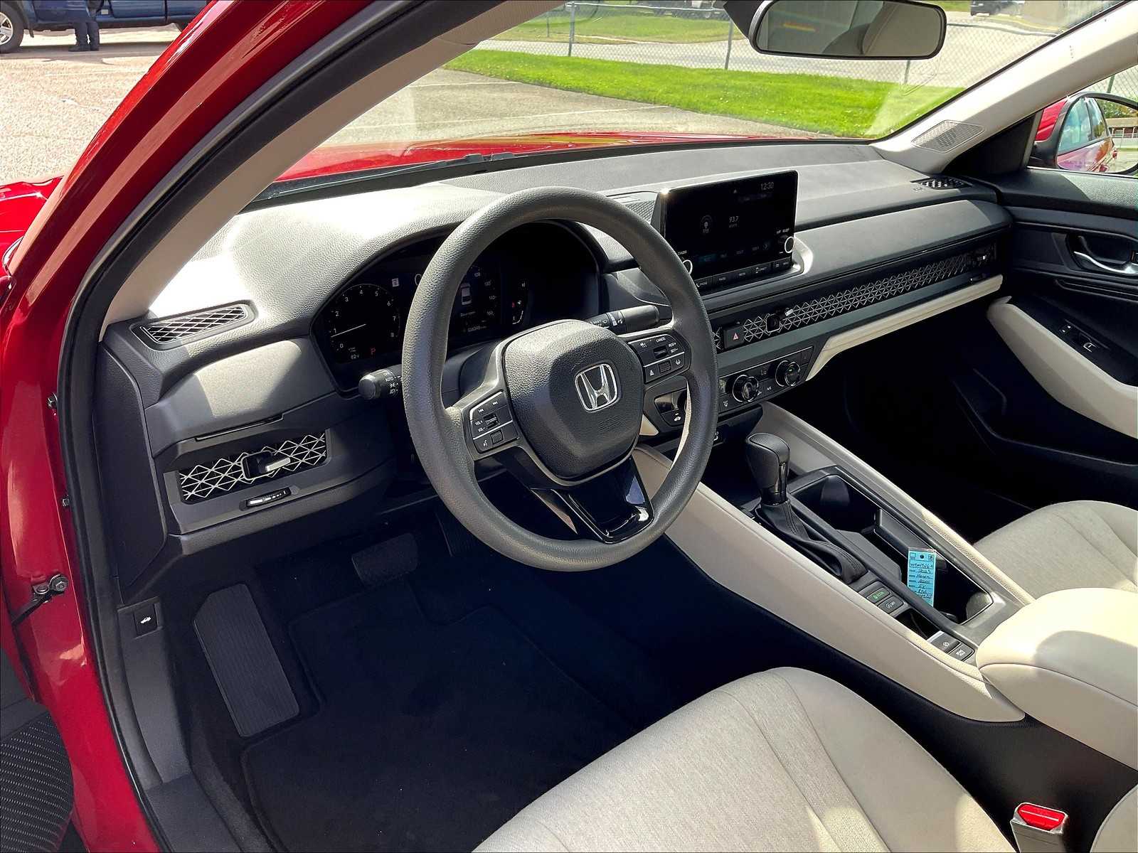2023 Honda Accord EX - Photo 8
