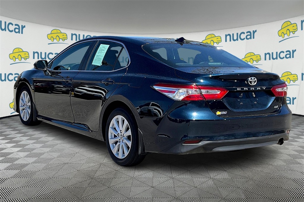 2020 Toyota Camry LE - Photo 4