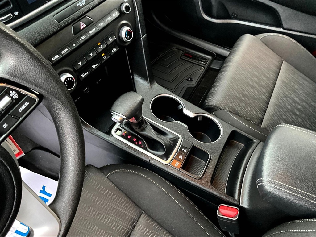 2020 Kia Sportage LX - Photo 20