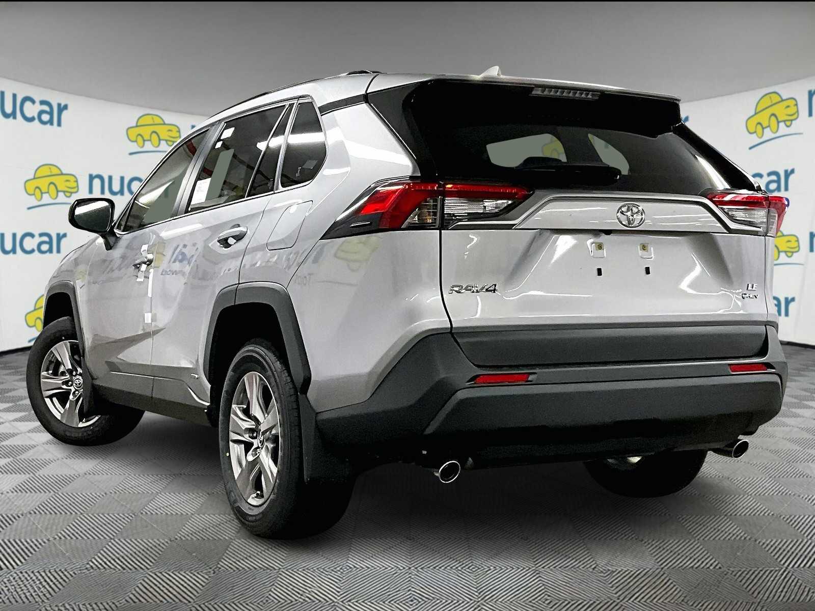 2025 Toyota RAV4 Hybrid LE - Photo 5