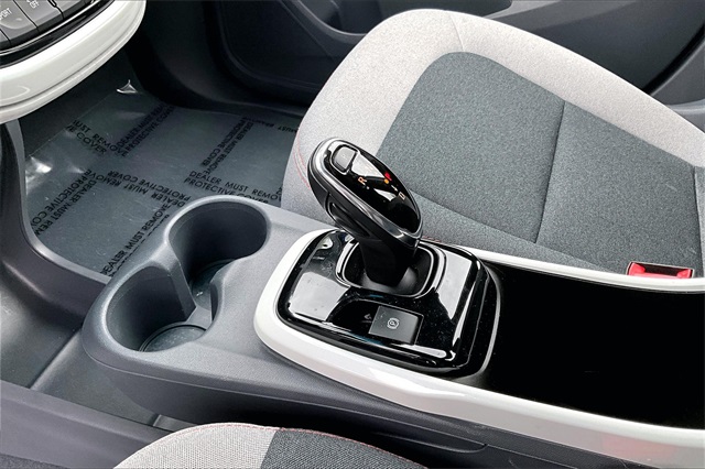 2018 Chevrolet Bolt EV LT - Photo 13