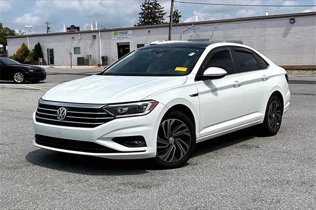 2019 Volkswagen Jetta SEL Premium - Photo 2