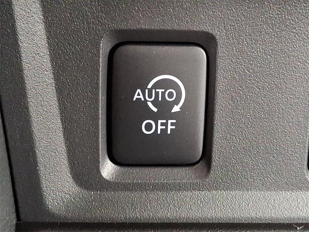 2025 Nissan Sentra S - Photo 16