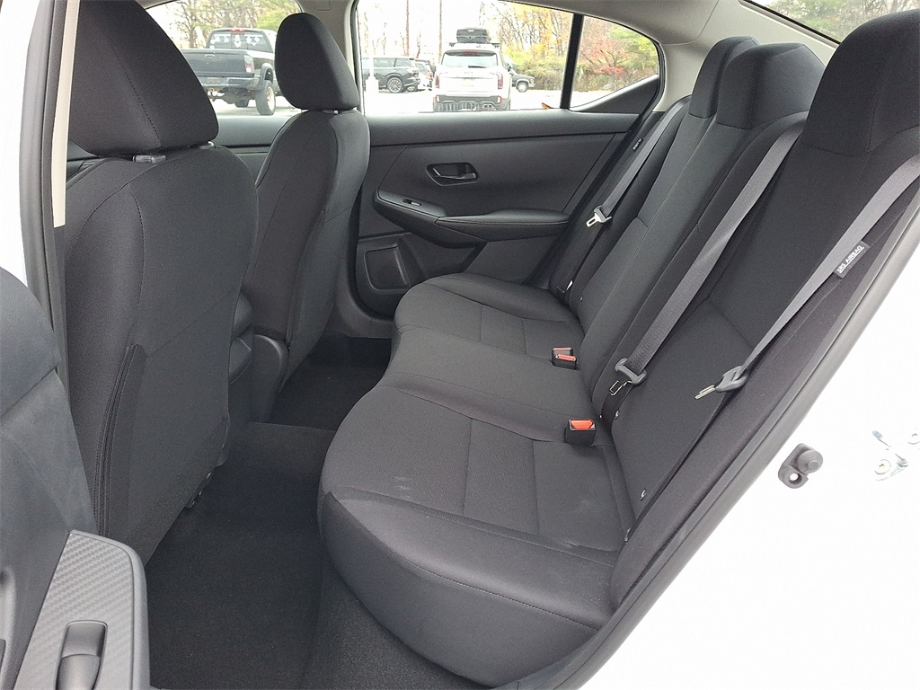 2025 Nissan Sentra S - Photo 6