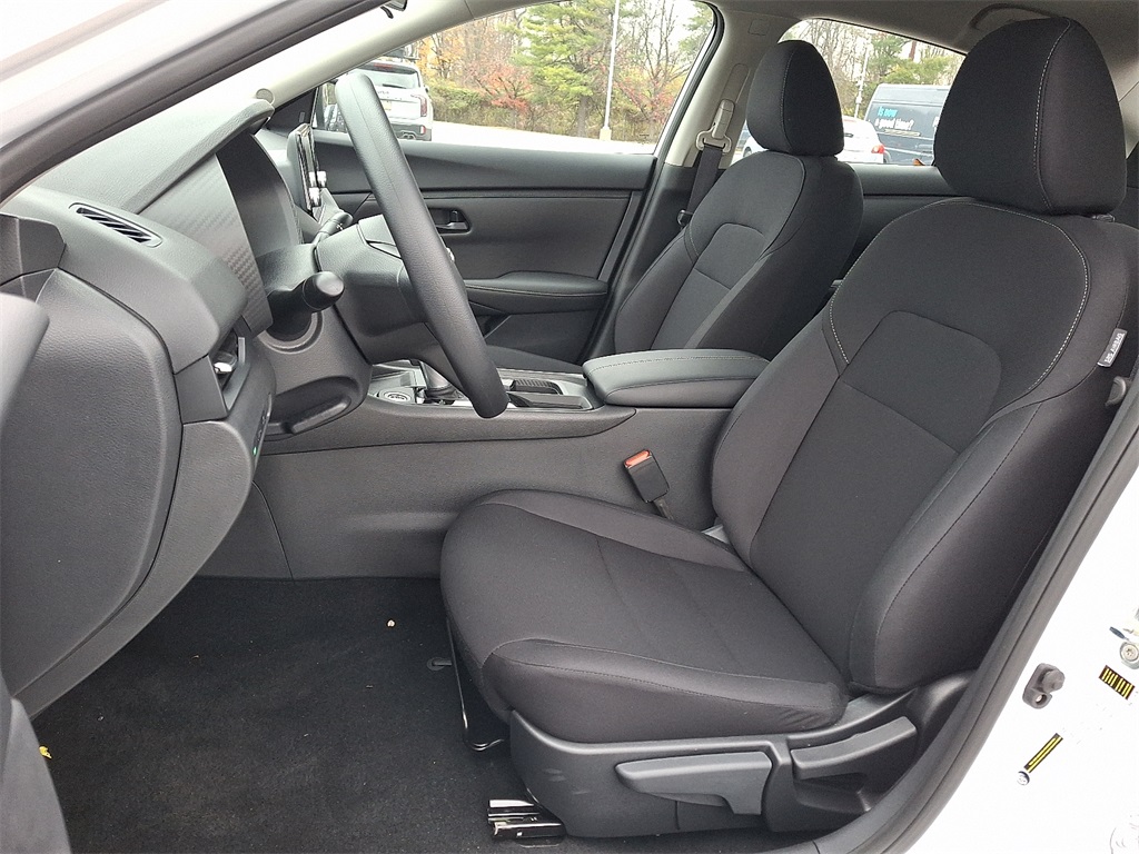 2025 Nissan Sentra S - Photo 9