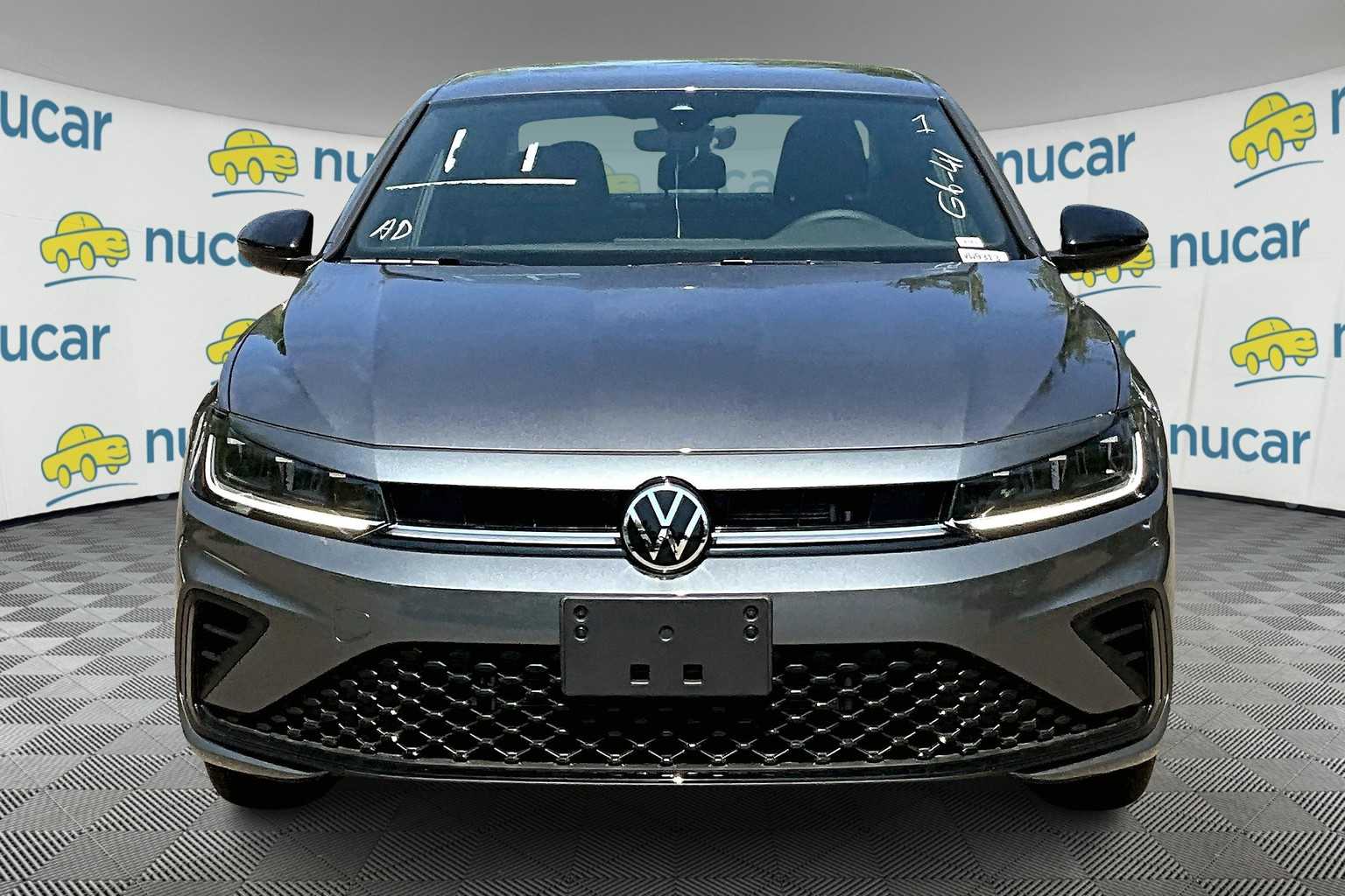 2025 Volkswagen Jetta Sport - Photo 3