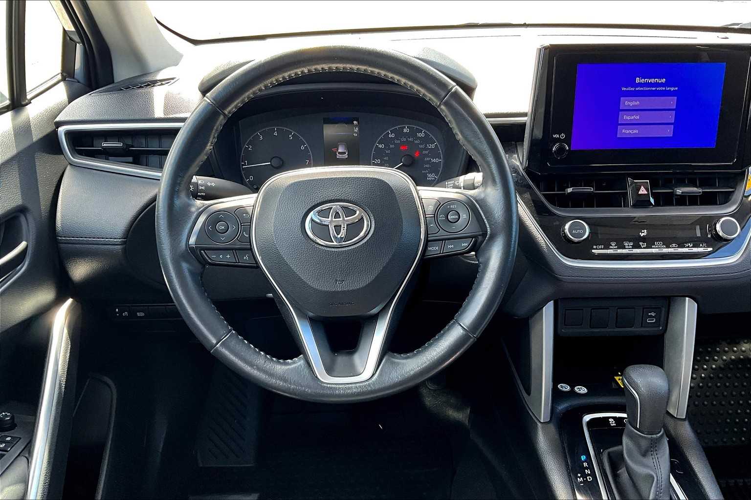 2023 Toyota Corolla Cross LE - Photo 17