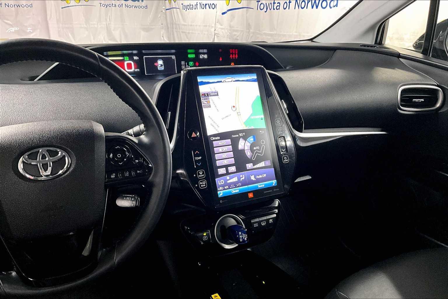 2020 Toyota Prius Prime Limited - Photo 18