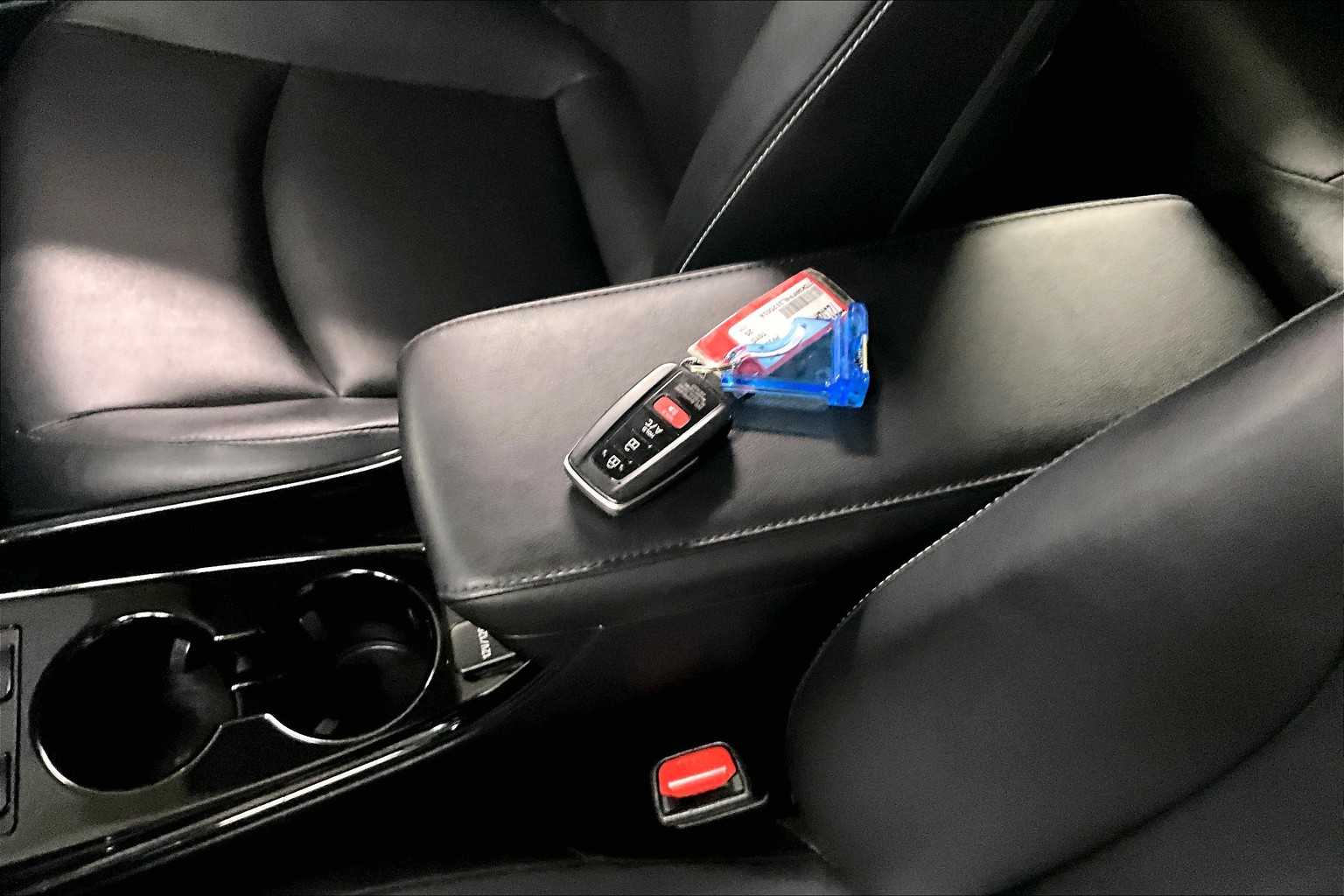 2020 Toyota Prius Prime Limited - Photo 27