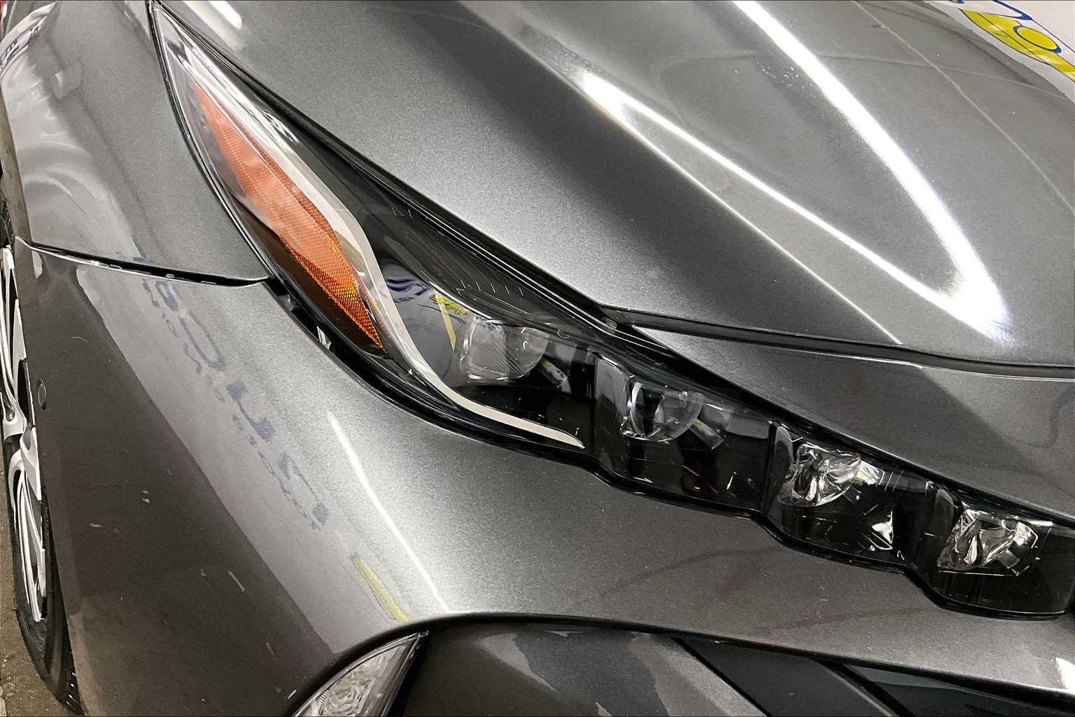 2020 Toyota Prius Prime Limited - Photo 29