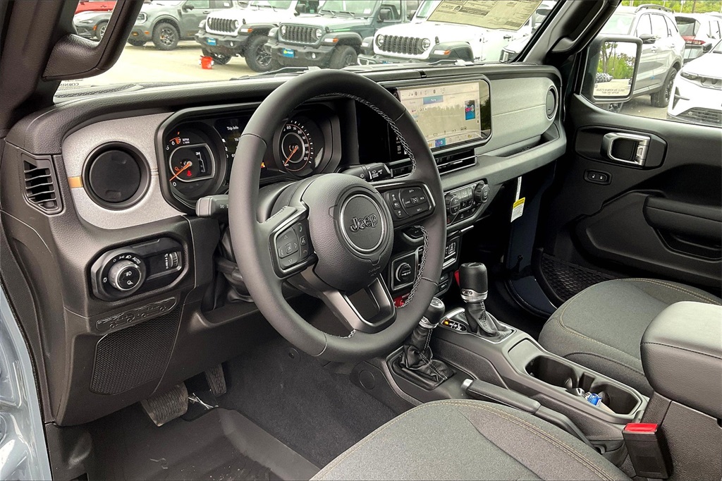 2025 Jeep Gladiator Willys - Photo 9