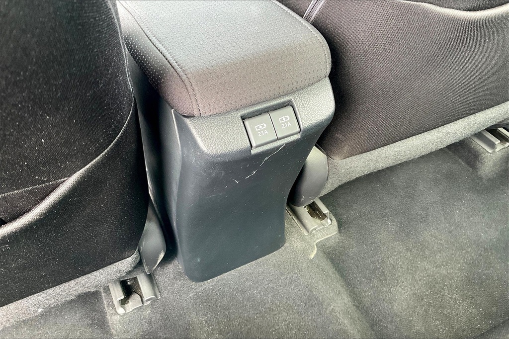 2021 Toyota Prius LE AWD-e - Photo 26