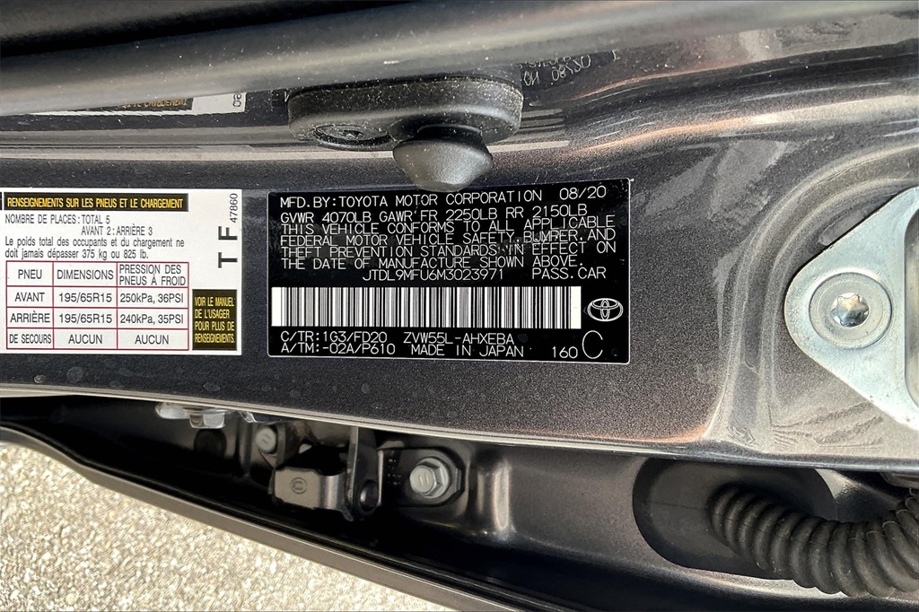 2021 Toyota Prius LE AWD-e - Photo 32